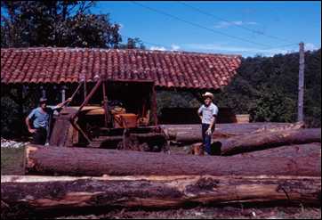 Celian Adams and helper at Linda Vista sawmill