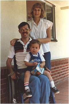 Fred, Diana y Daniel Adams en 1987