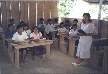 San Lorenzo students & teacher in classroom